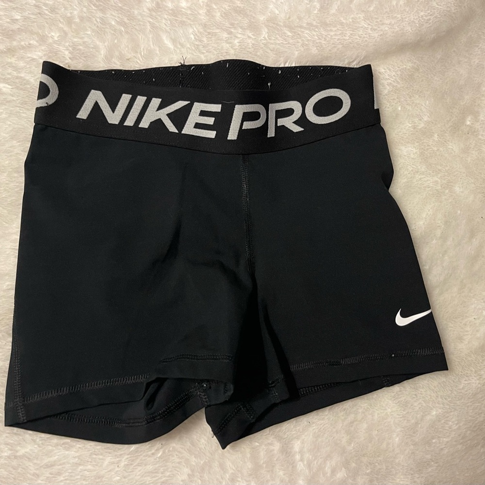 NIKE PRO’s Youth XL